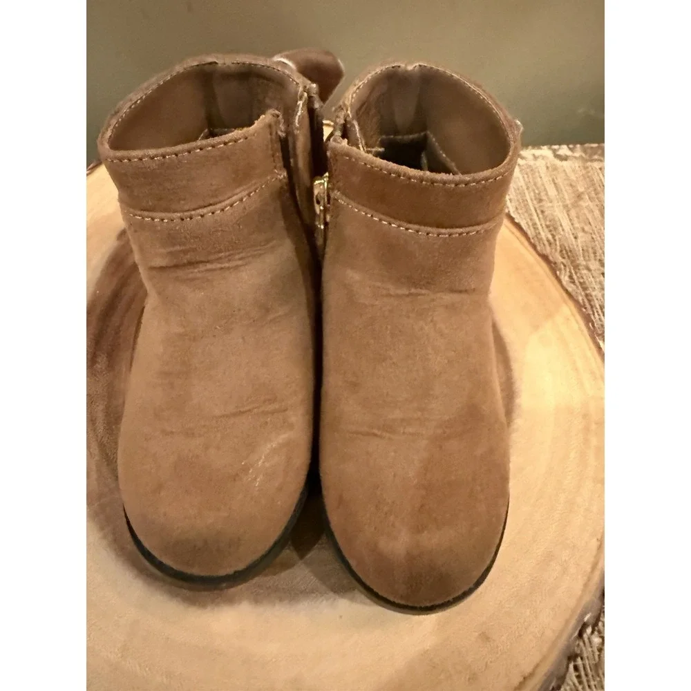 MICHAEL‎ Michael Kors Emma Deb Bow Charm Bootie Baby Girl's 5 Caramel New